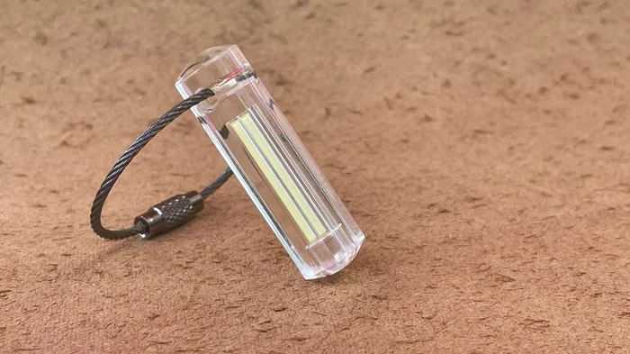 Betamaster Maxi Gehäuse IG-1 durchsichtig farblos als Schlüsselanhänger für Tritium Stäbe 3mm x 22,5mm